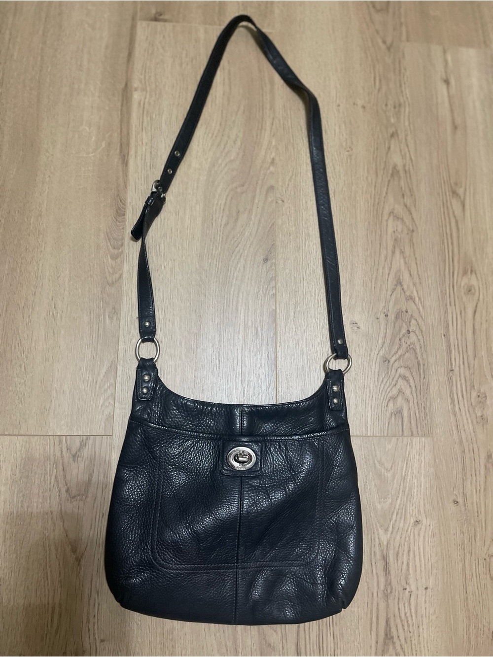 VINTAGE Black Coach Leather Crossbody Bag